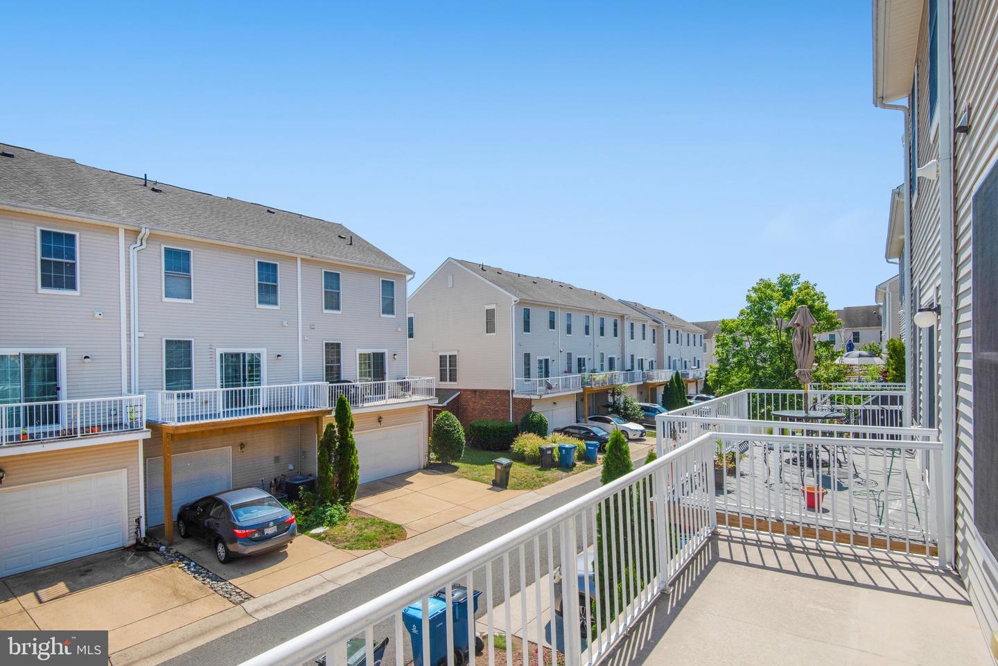 Photo 9 of 46 of 25322 Shipley Ter townhome