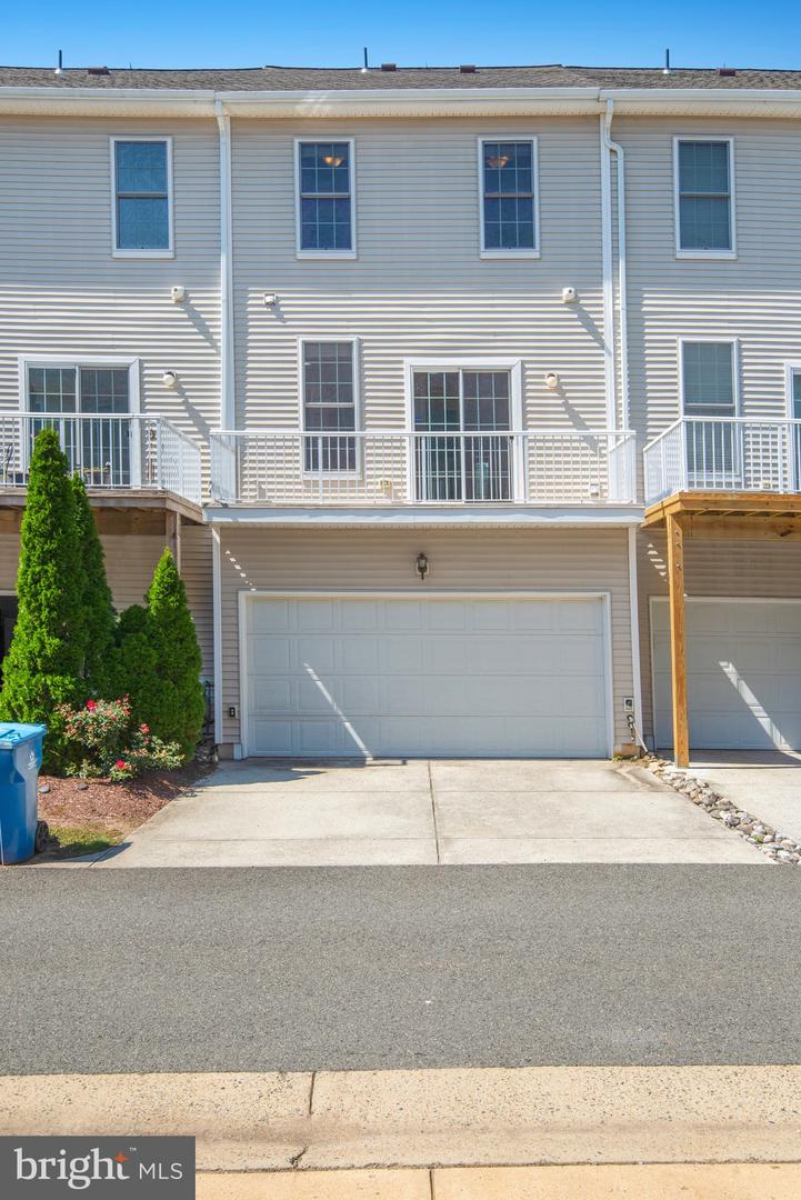 Photo 42 of 46 of 25322 Shipley Ter townhome