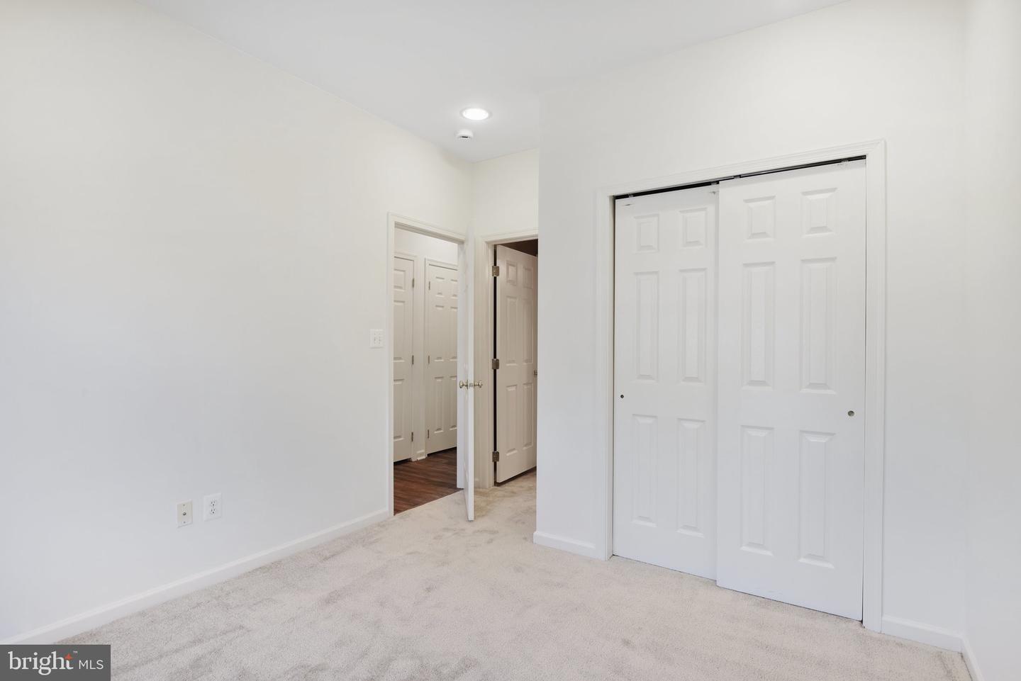 Photo 17 of 46 of 25322 Shipley Ter townhome