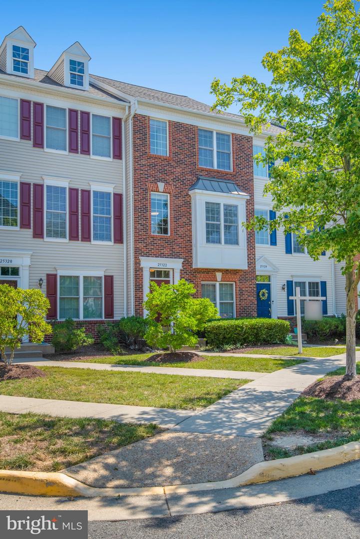 Photo 41 of 46 of 25322 Shipley Ter townhome