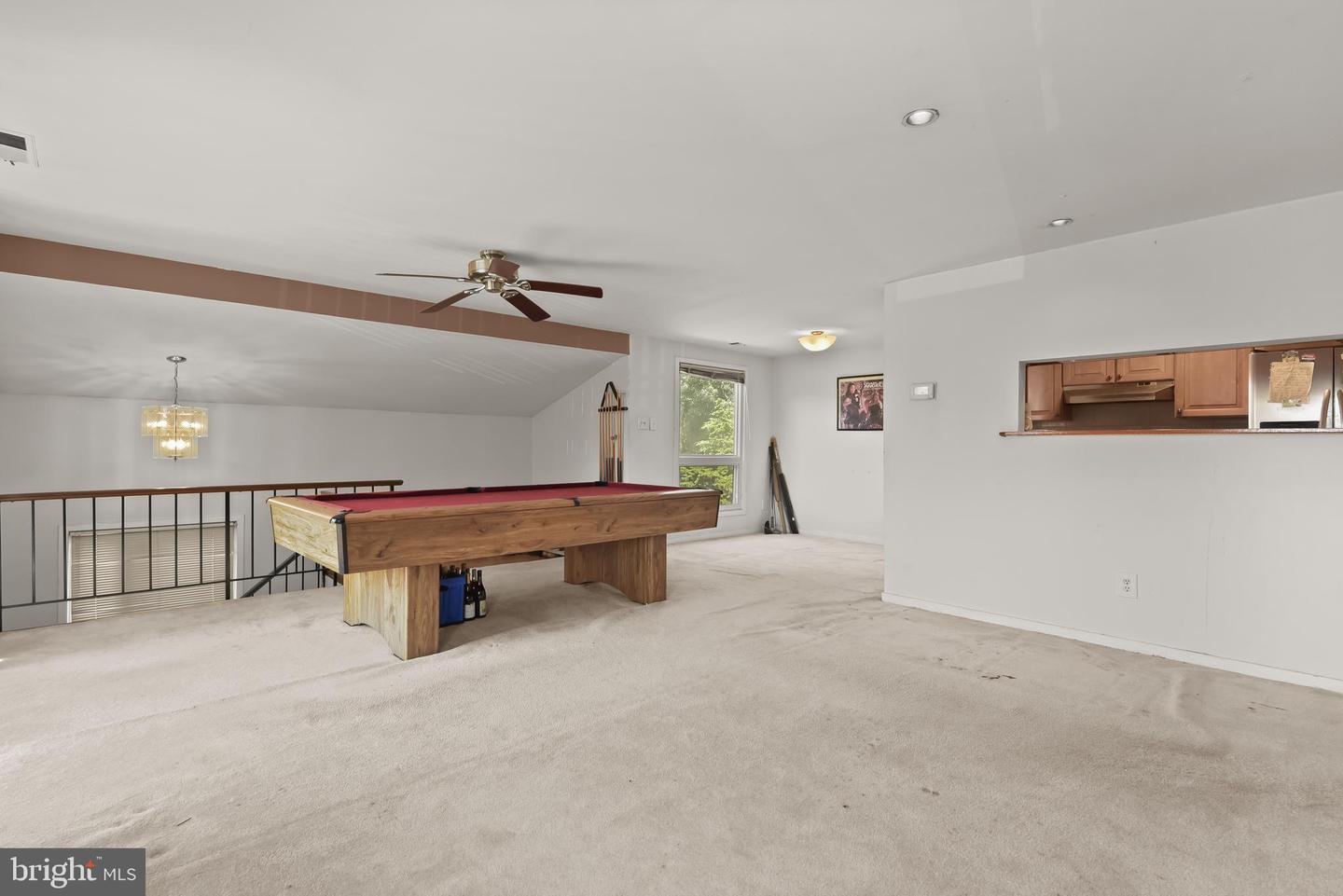 Photo 5 of 11 of 474 West Ct townhome