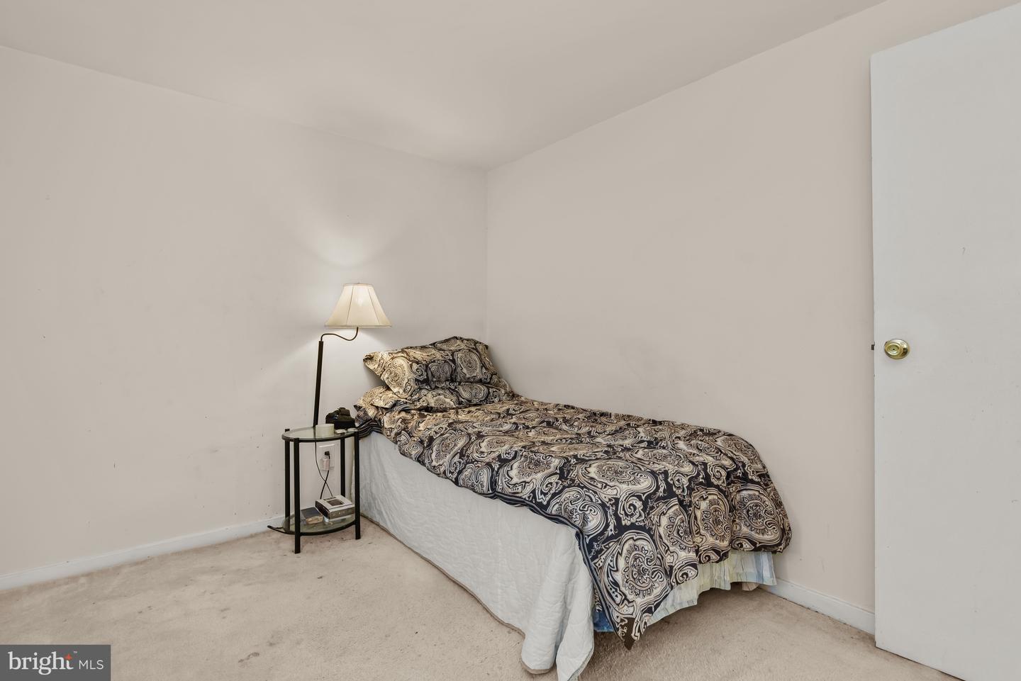 Photo 10 of 11 of 474 West Ct townhome