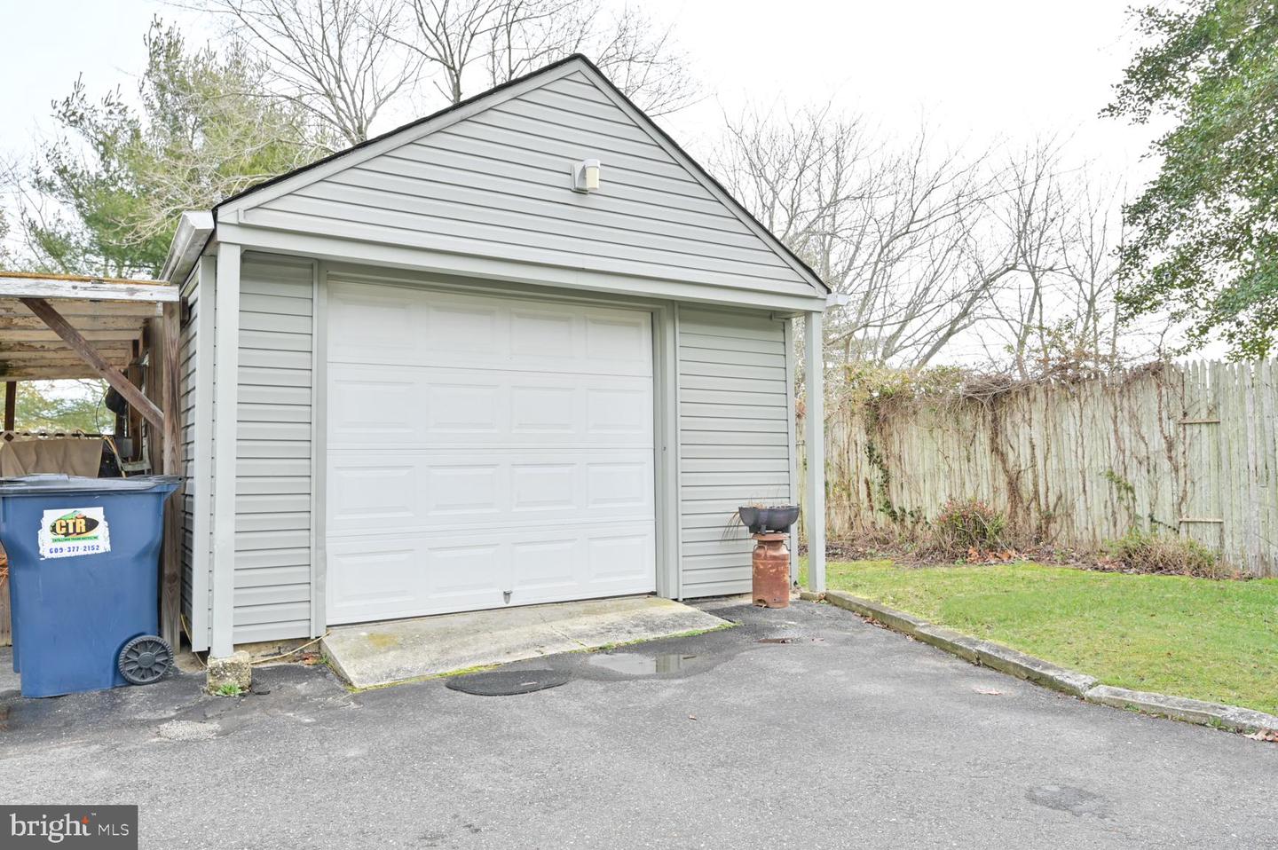 Photo 23 of 39 of 293 White Horse Pike W house