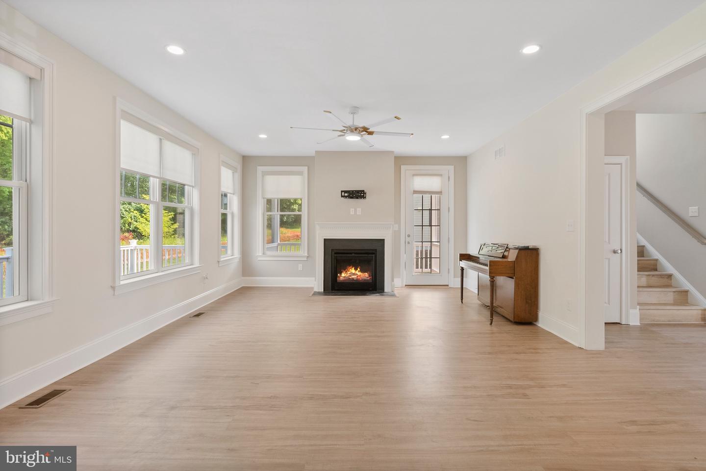 Photo 13 of 32 of 211 Daylesford Ct townhome