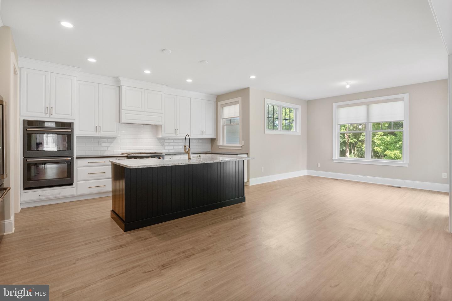 Photo 11 of 32 of 211 Daylesford Ct townhome