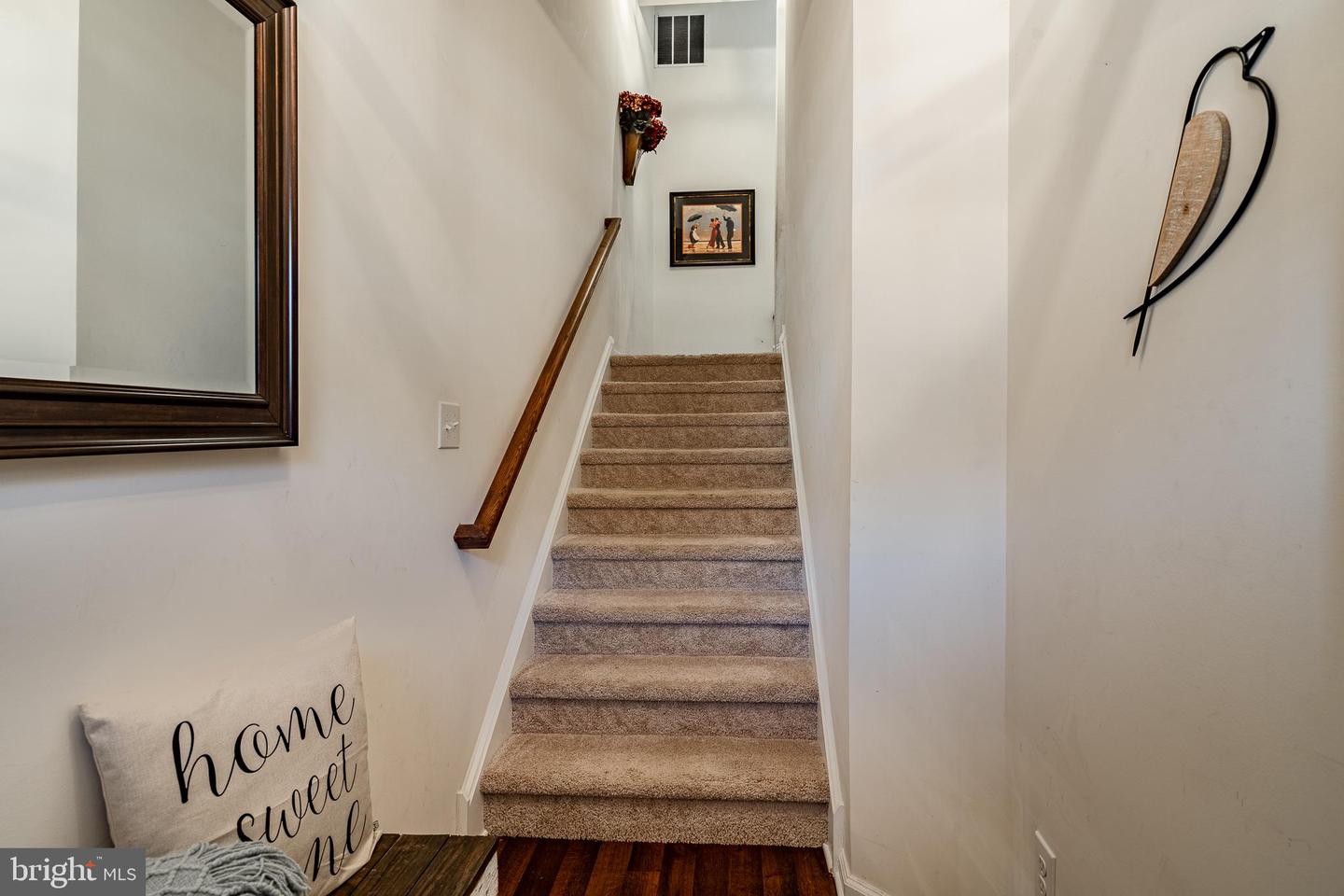 Photo 4 of 42 of 322 Dawson Pl townhome