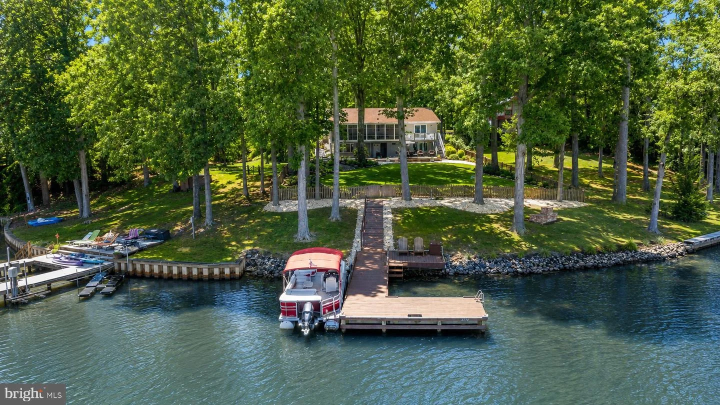 280 Lake Caroline Drive