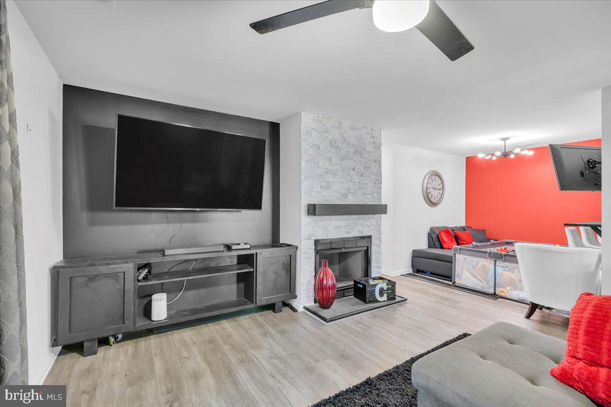 Photo 8 of 24 of 639 Covington Ct condo