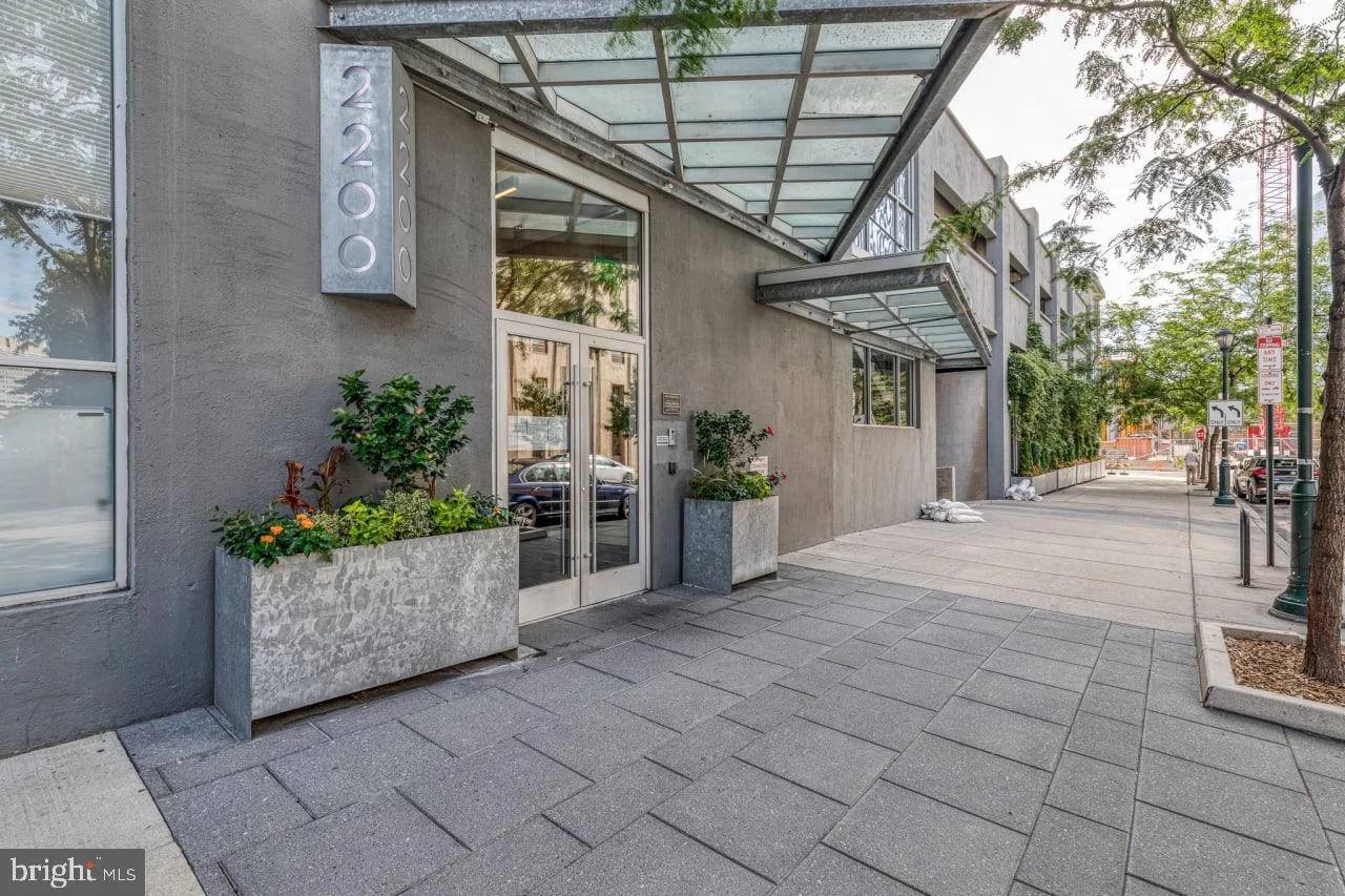 2200 Arch Street Unit 514
