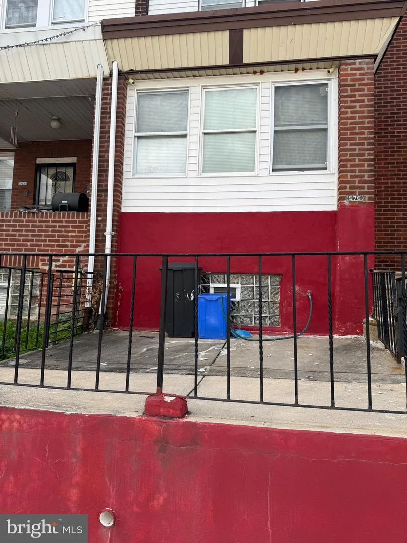 576 Alcott Street Alcott St