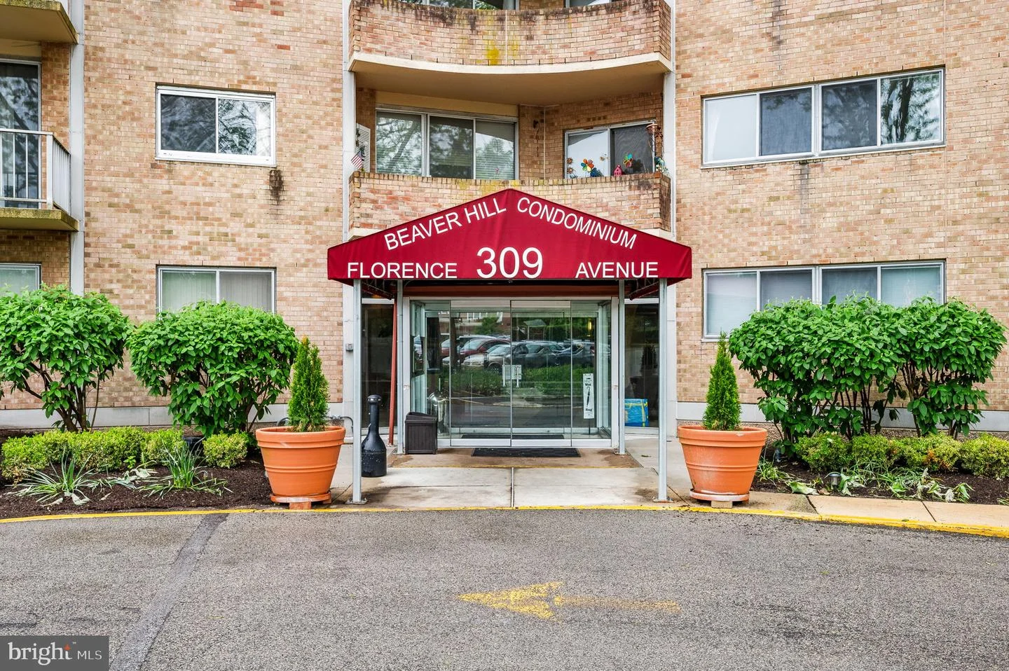 309 Florence Avenue Unit 229N