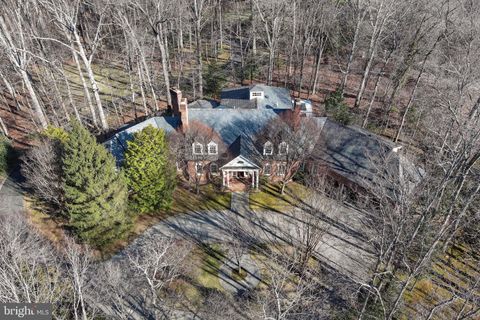 8541 Old Dominion Dr McLean VA 22102