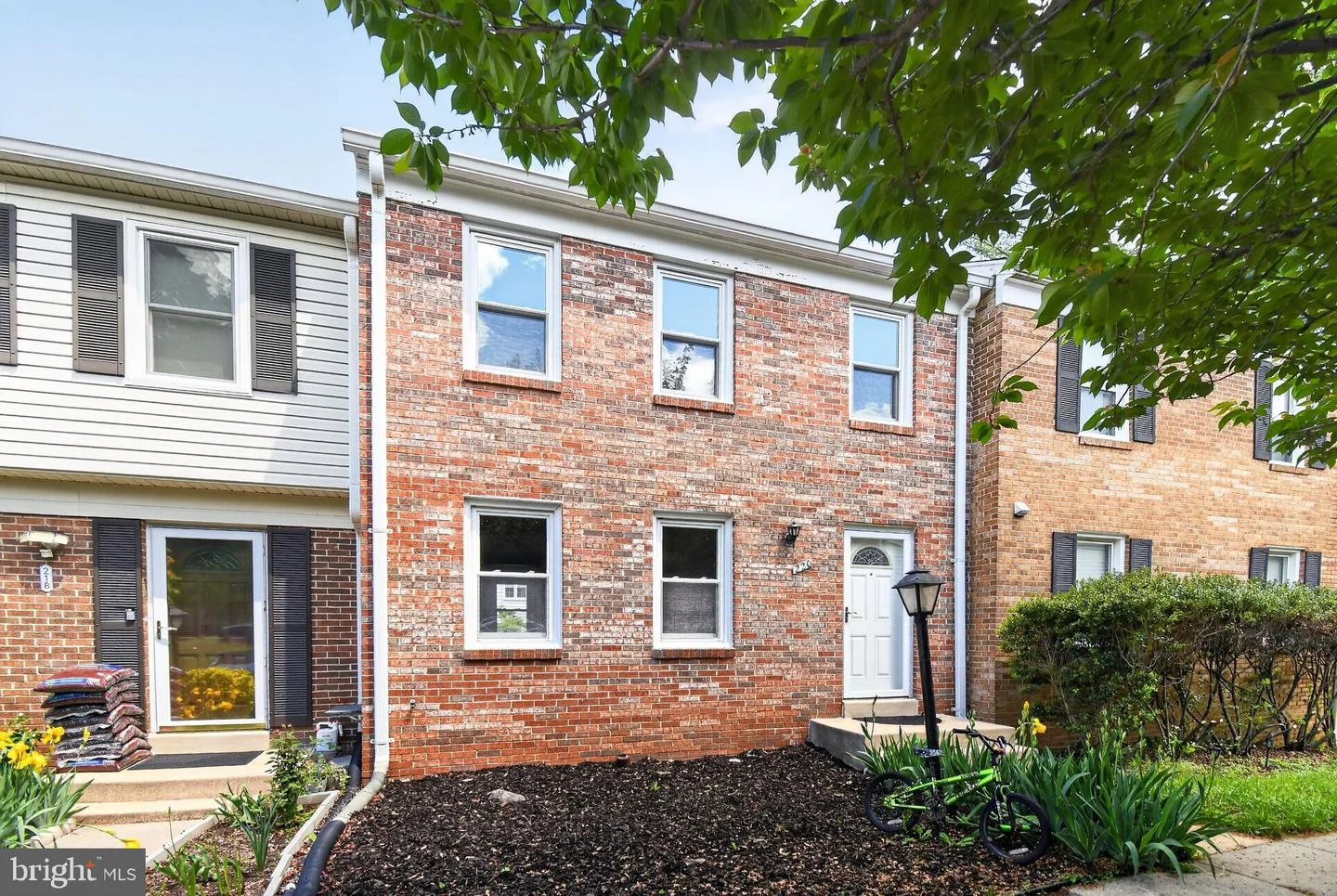220 Pender Place
