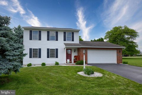 Single Family Residence in Ephrata PA 118 Queen Annes WAY.jpg