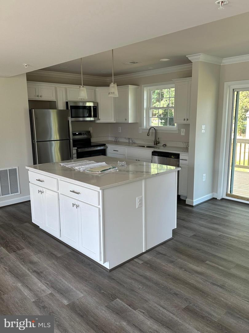 View Mechanicsville, MD 20659 house