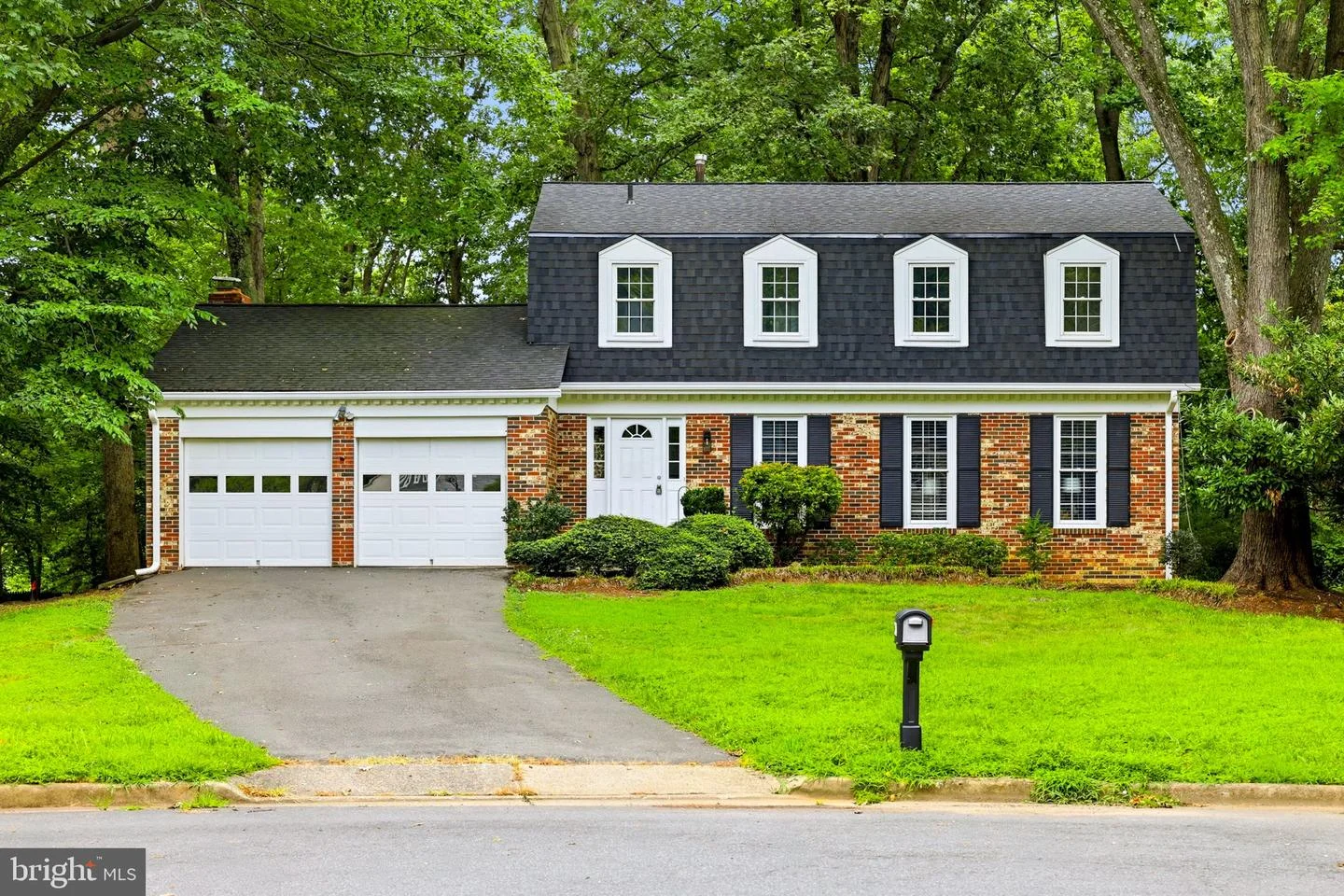 9811 Vertain Court