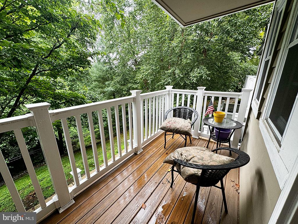 Photo 8 of 22 of 5704 CHAPMAN MILL DR #310 condo