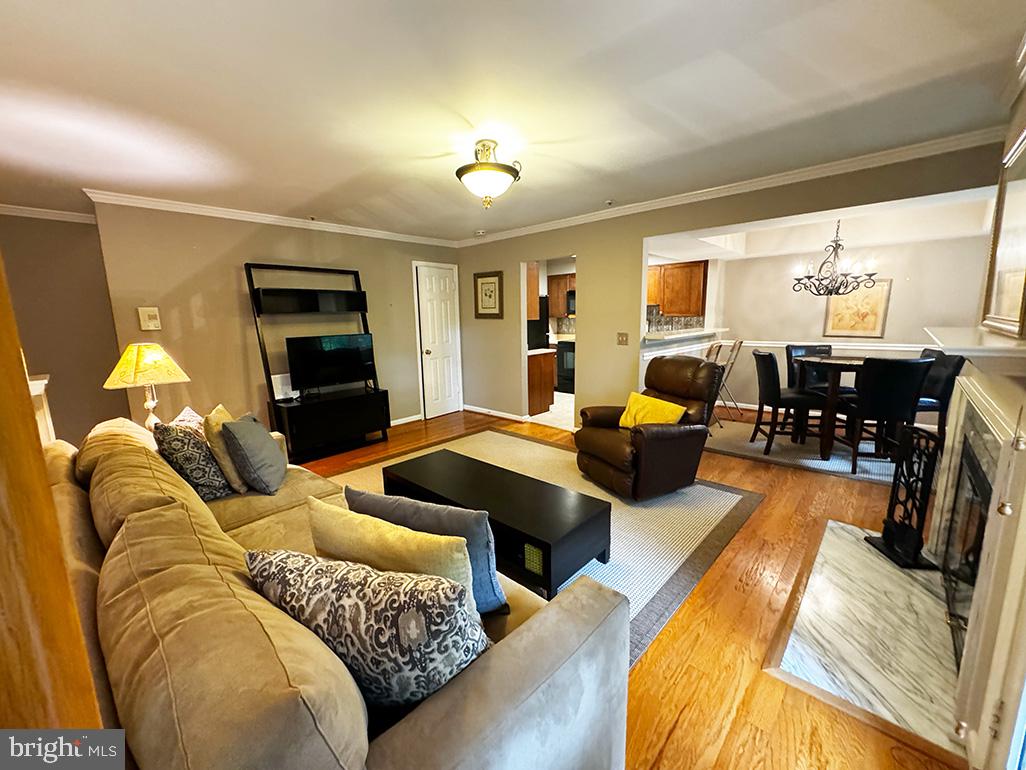 Photo 6 of 22 of 5704 CHAPMAN MILL DR #310 condo