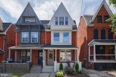 Duplex in Lancaster PA 140 College AVENUE.jpg