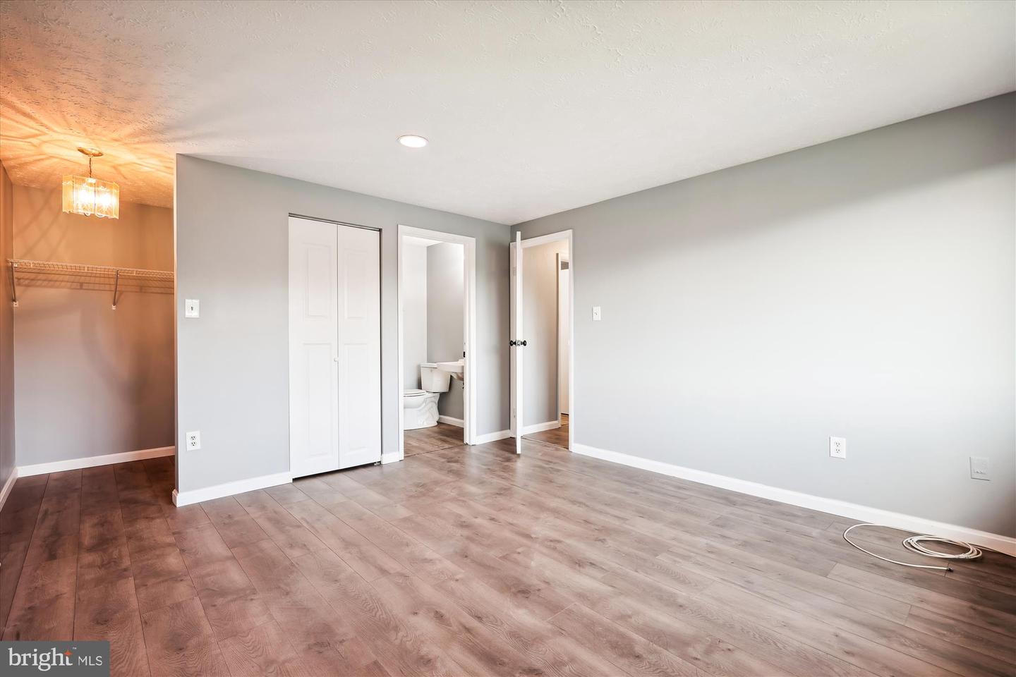 Photo 7 of 11 of 12405 HICKORY TREE WAY #633 condo