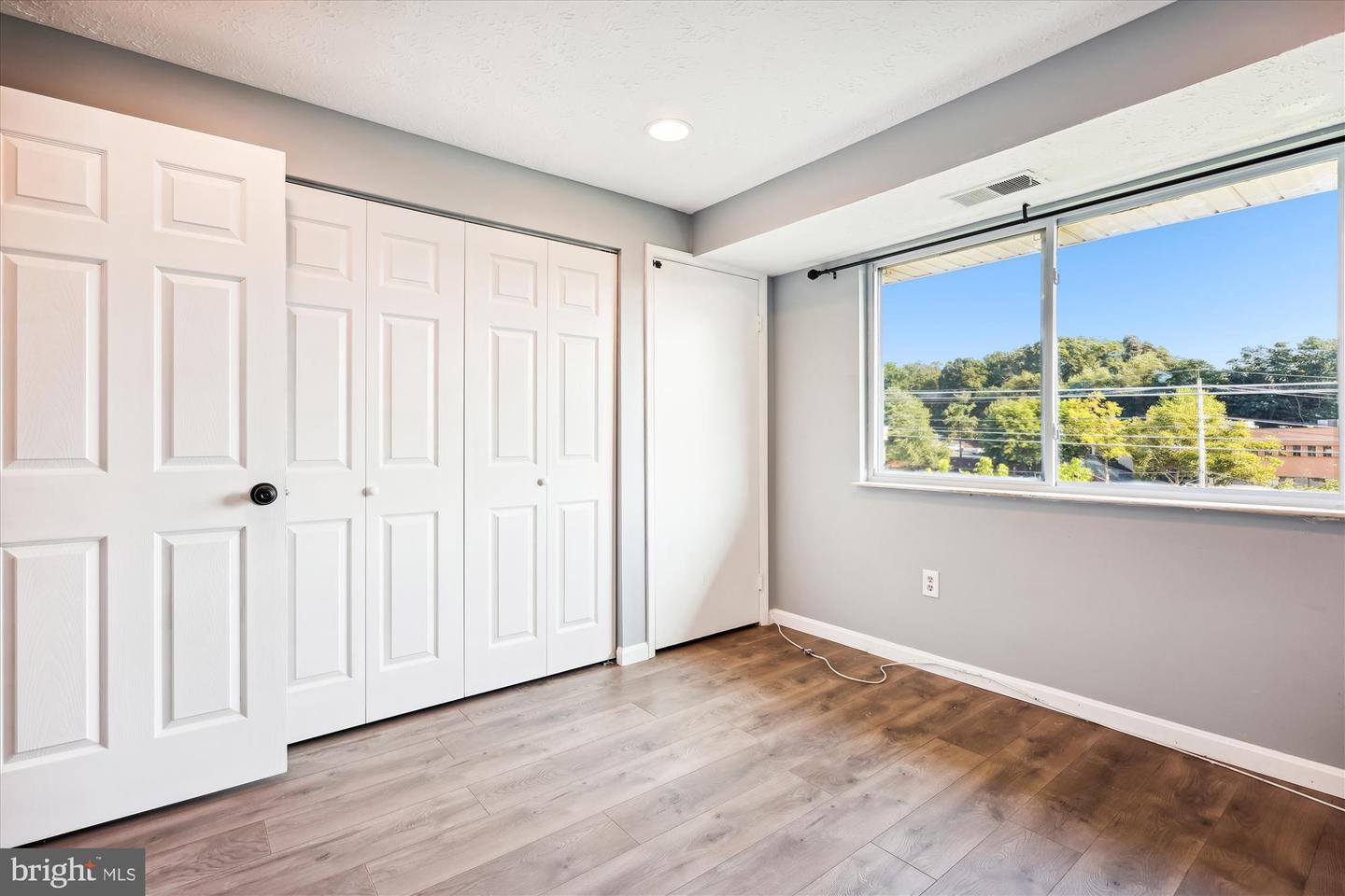 Photo 8 of 11 of 12405 HICKORY TREE WAY #633 condo