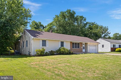 Single Family Residence in Newark DE 6 Clairmont DRIVE.jpg