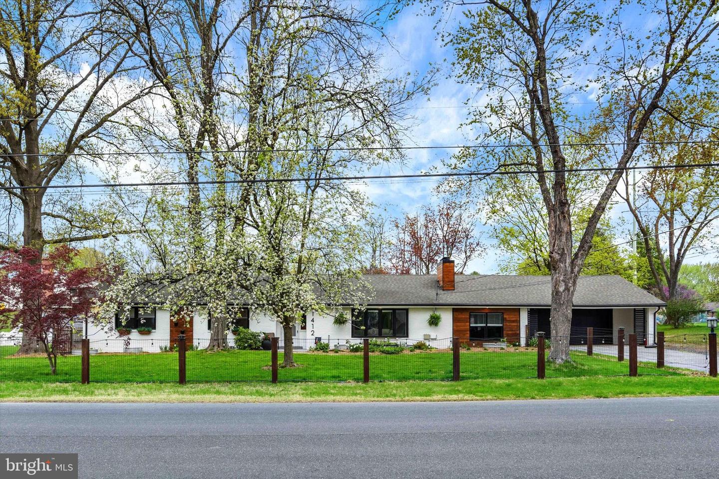 1412 Montfort Dr