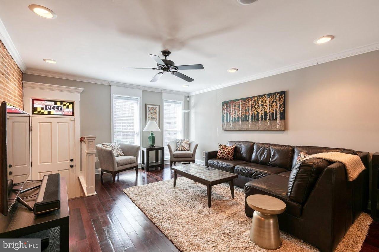Photo 6 of 46 of 1339 S Charles St townhome