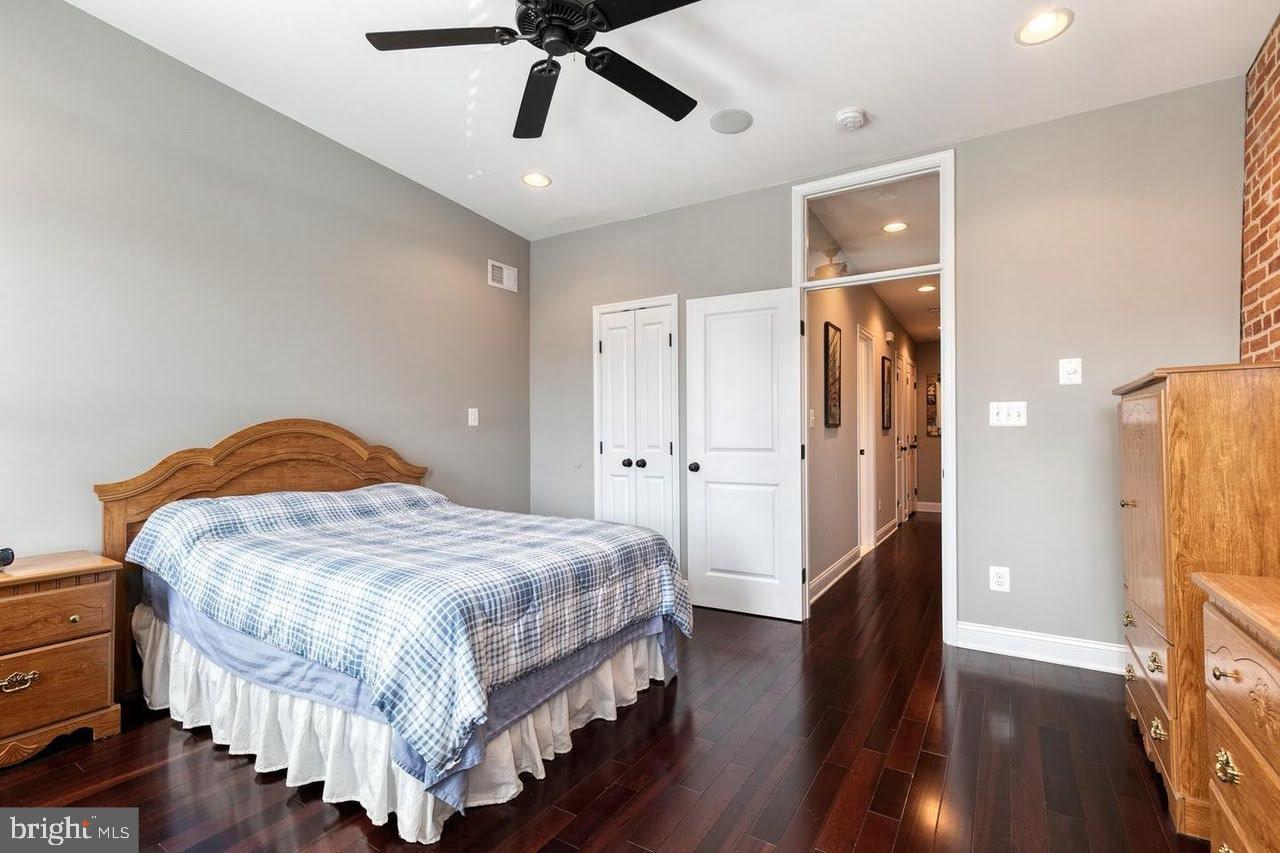 Photo 31 of 46 of 1339 S Charles St townhome