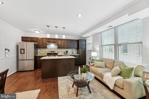 Condominium in Washington DC 429 18th STREET.jpg