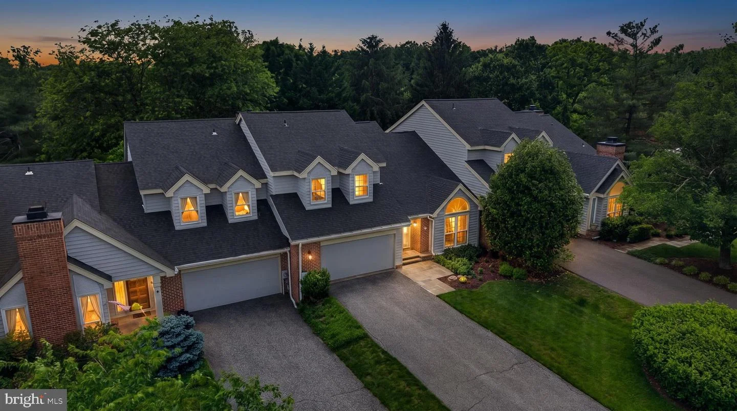 6 Nearfield Road