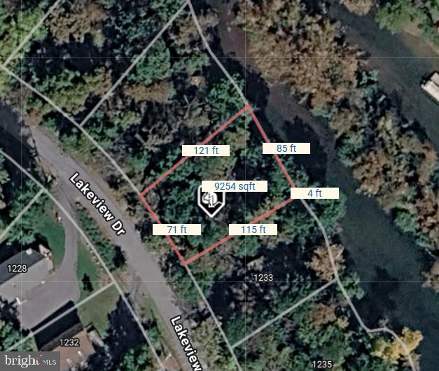 1231 Lakeview Drive, Cross Junction, VA, 22625