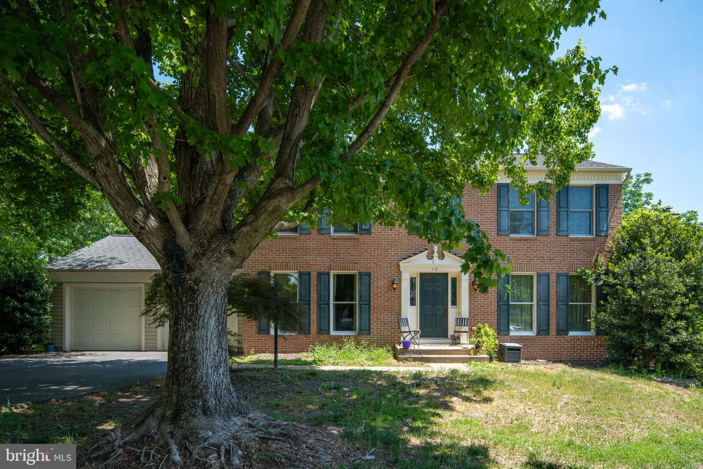 10 Bridgeport Circle