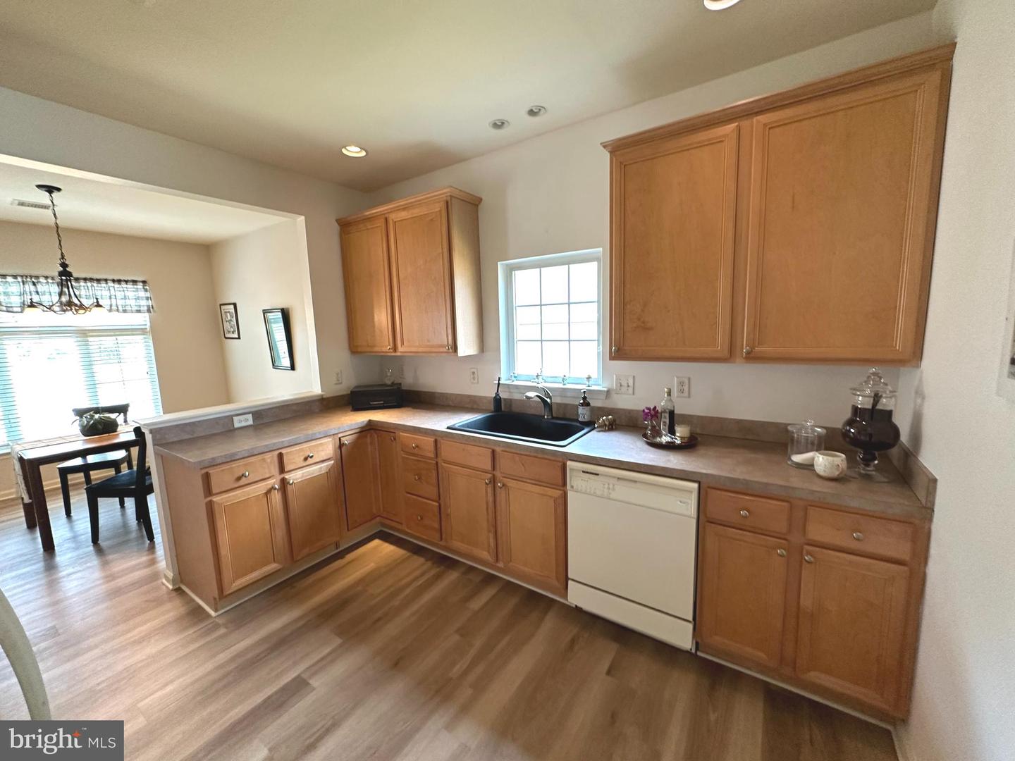 Photo 12 of 61 of 1741 Speedwell Rd house