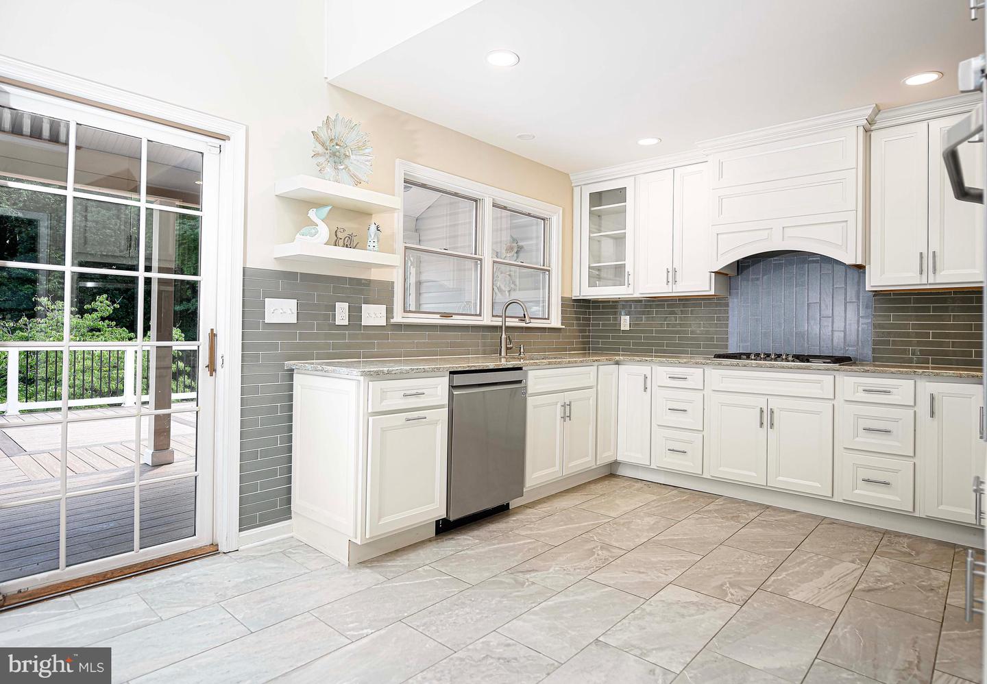 Photo 20 of 66 of 17 Glengate Ct townhome
