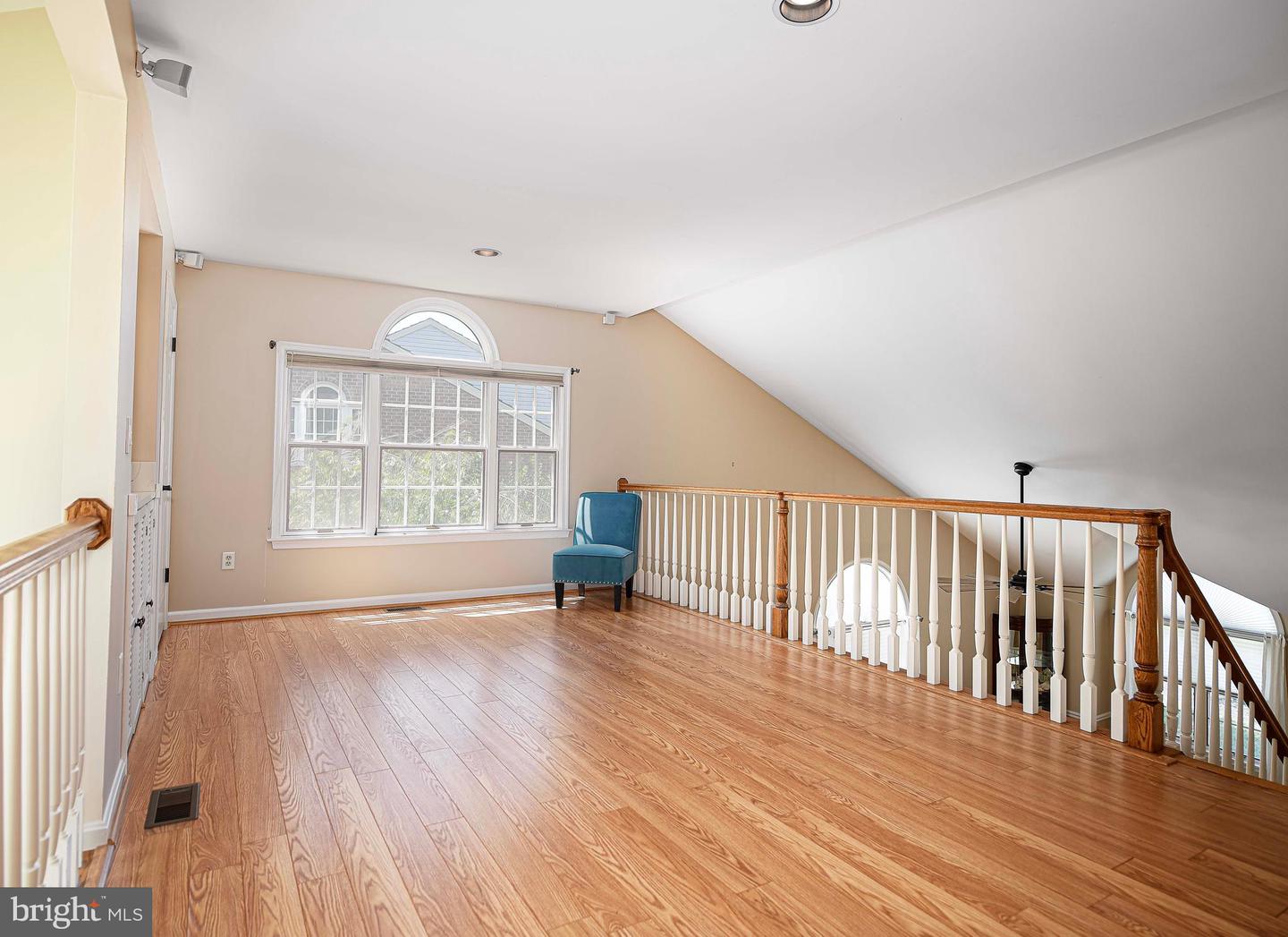 Photo 33 of 66 of 17 Glengate Ct townhome