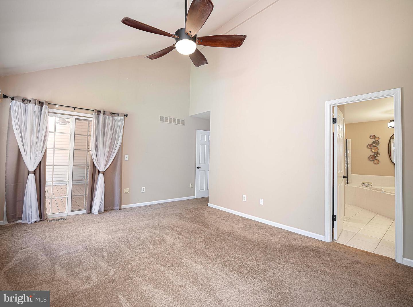 Photo 24 of 66 of 17 Glengate Ct townhome