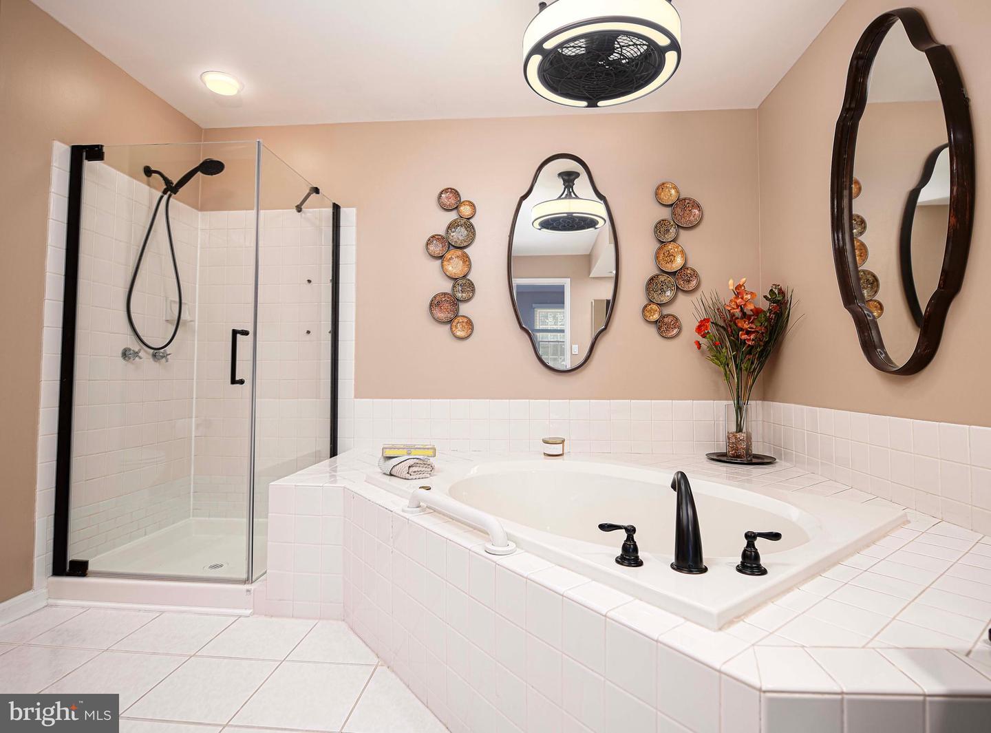 Photo 27 of 66 of 17 Glengate Ct townhome