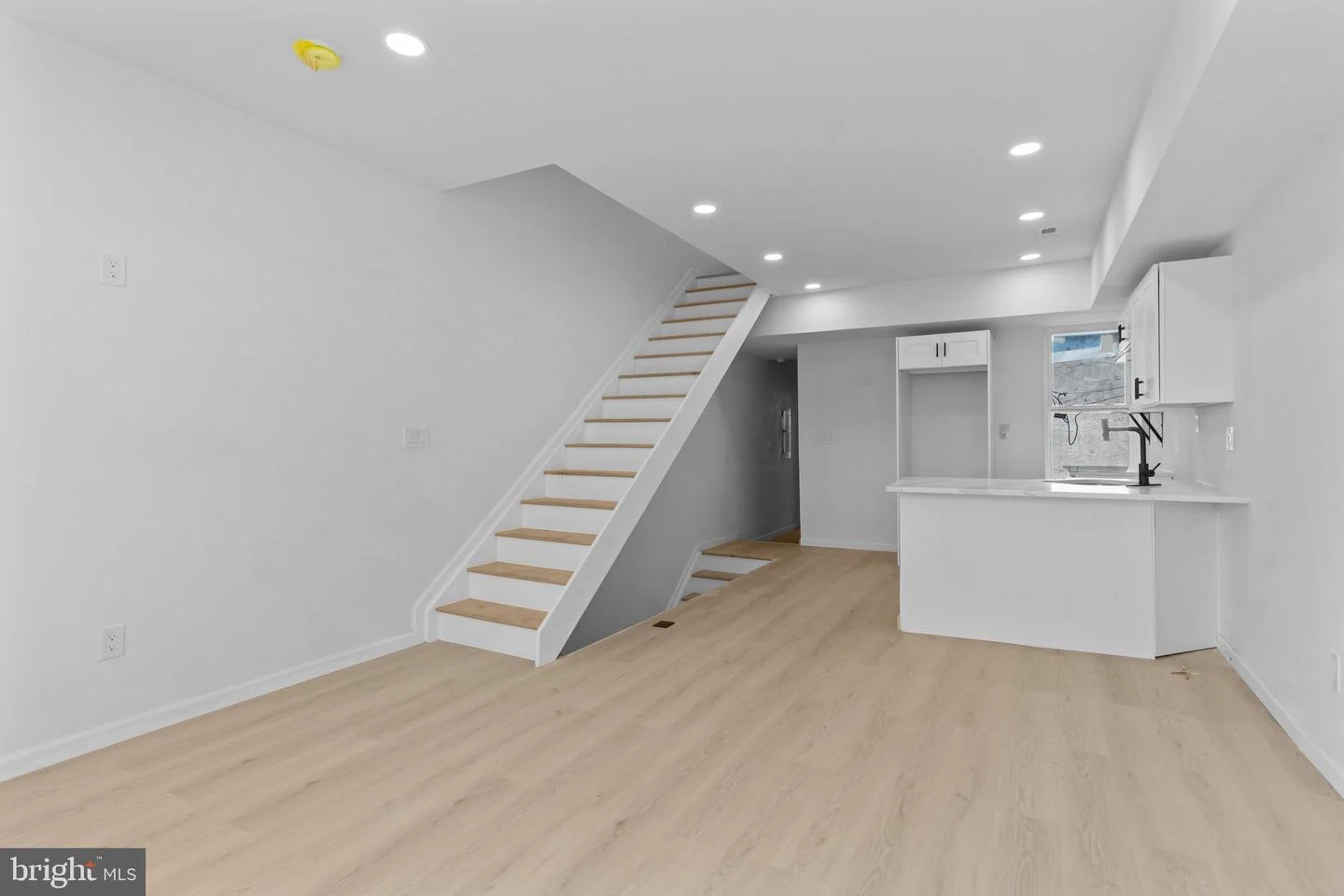 2030 E Tioga Street