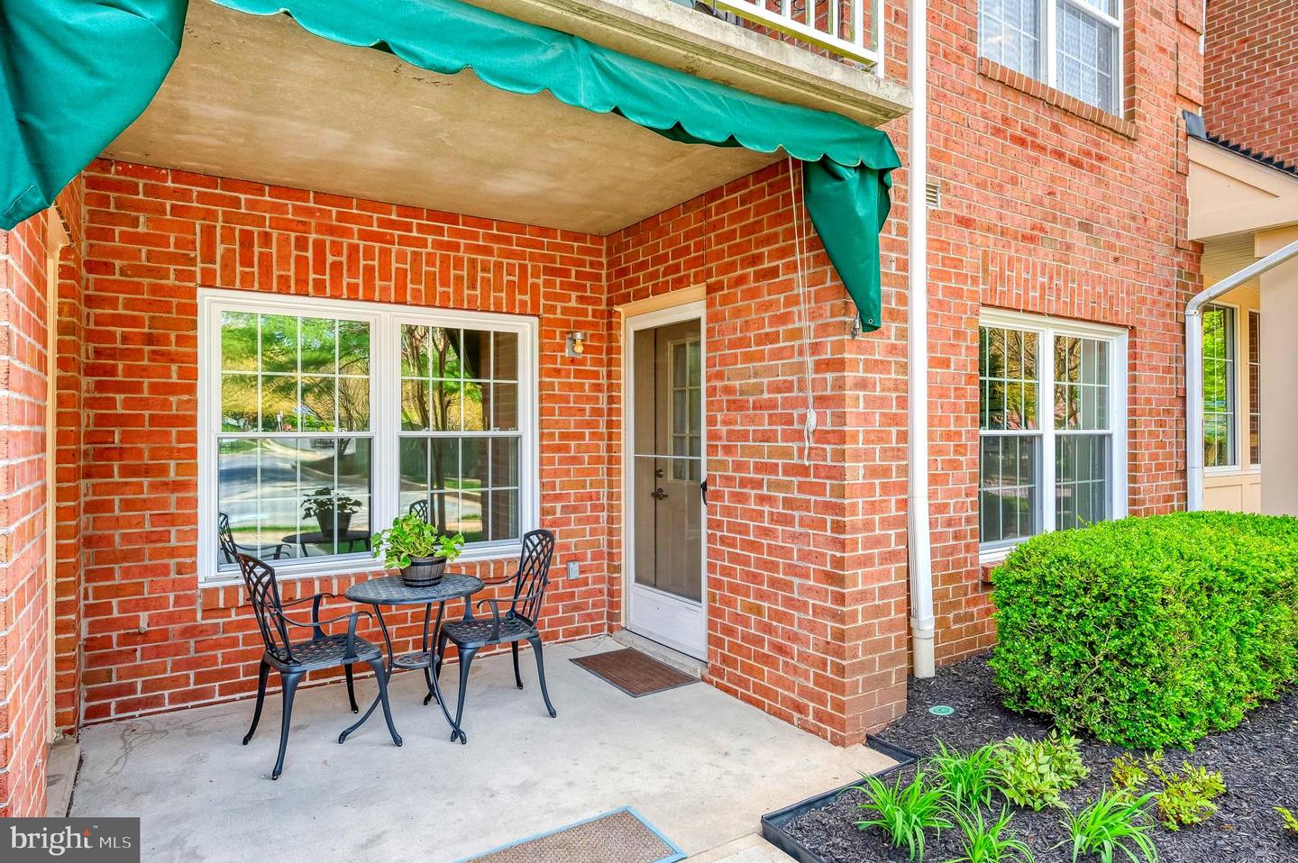 500 Limerick Cir #101