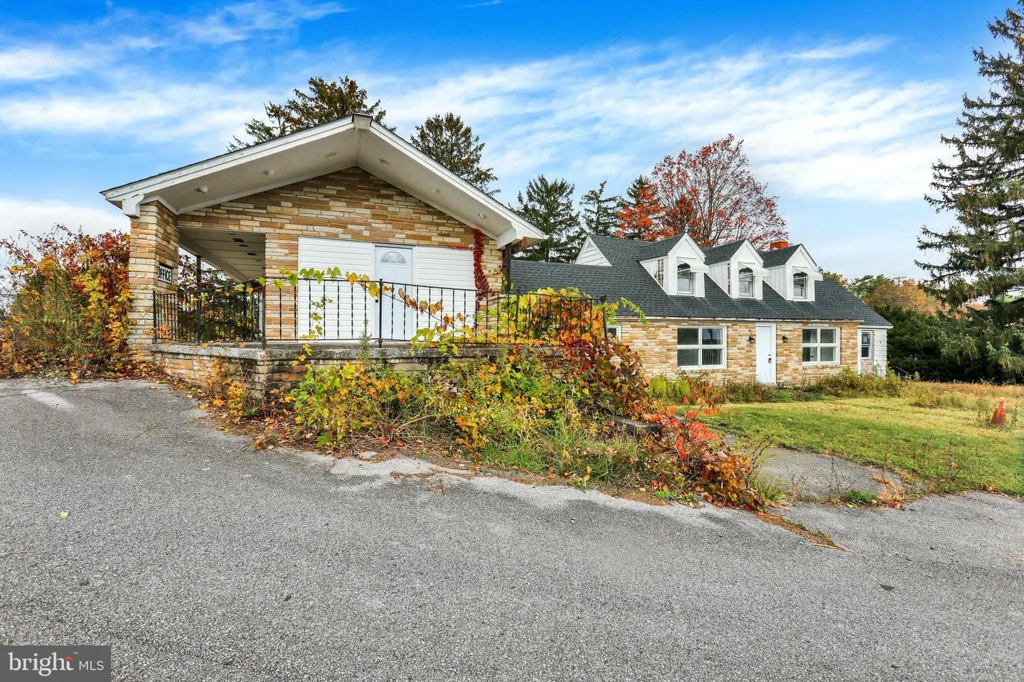 664 Breezewood Rd S, Breezewood, PA, 15533