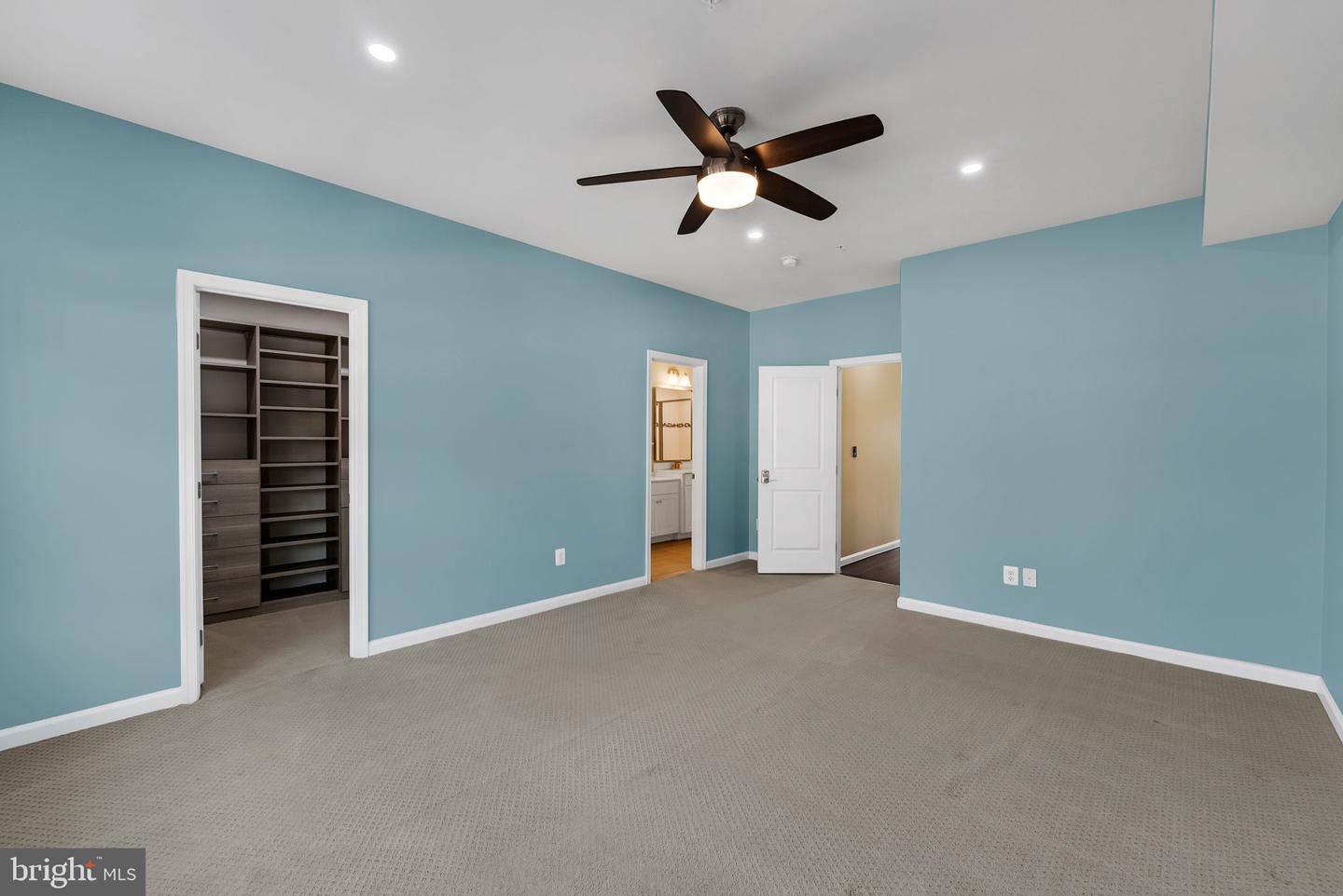 Photo 18 of 49 of 22350 Lucas Ter townhome