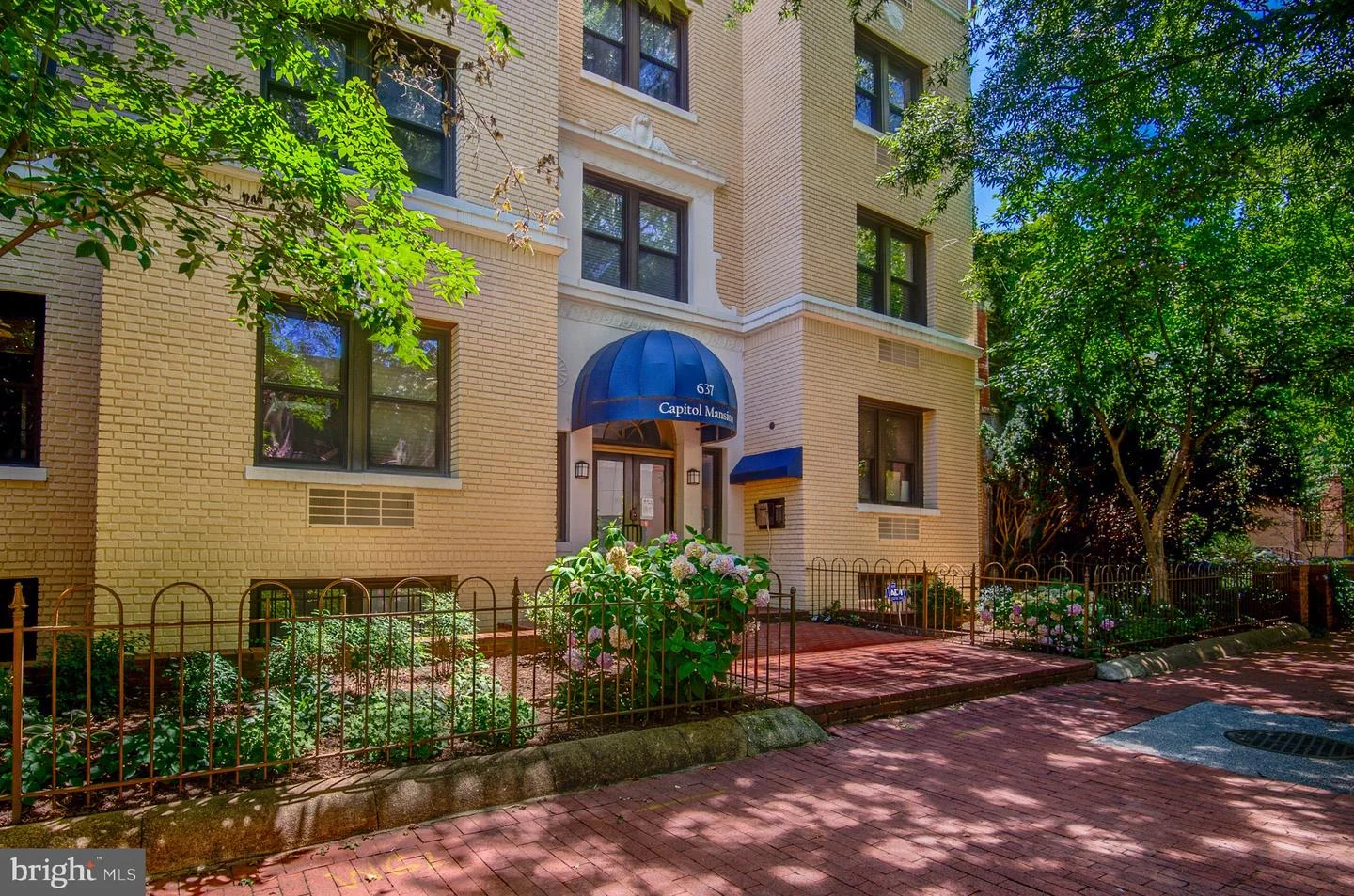 637 3rd Street NE Unit 305