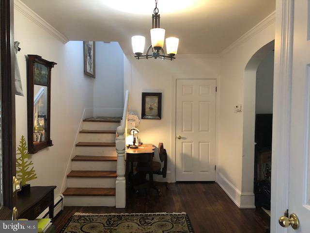 Photo 10 of 19 of 1418 Riverside Dr house