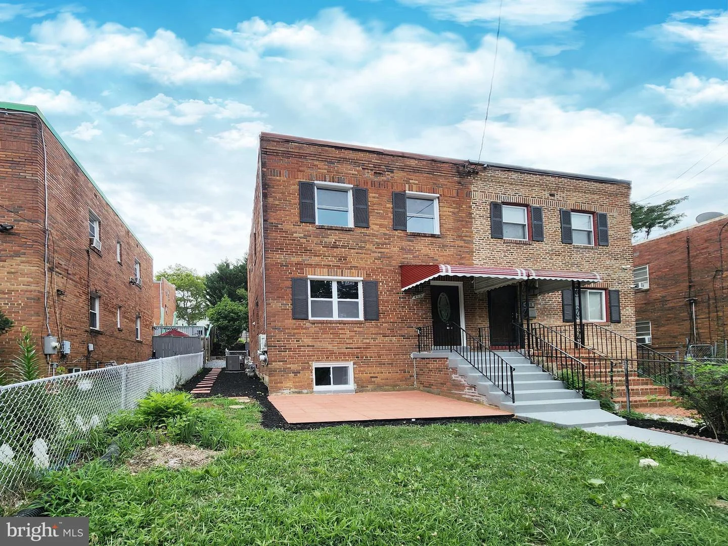 413 Valley Avenue SE