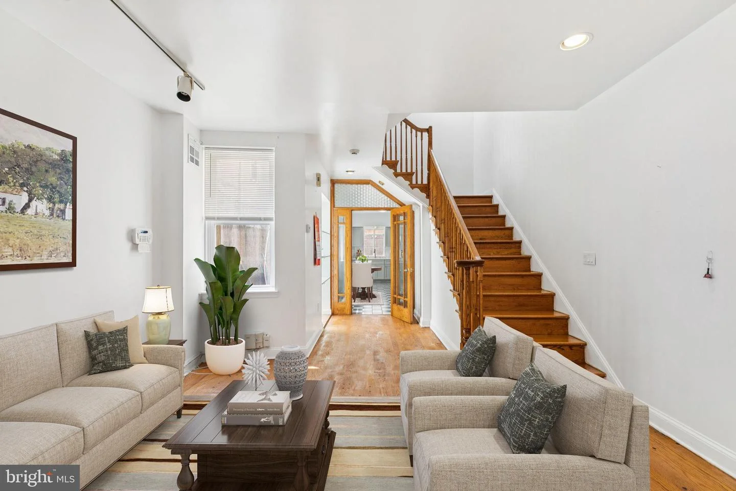 1006 S Front Street