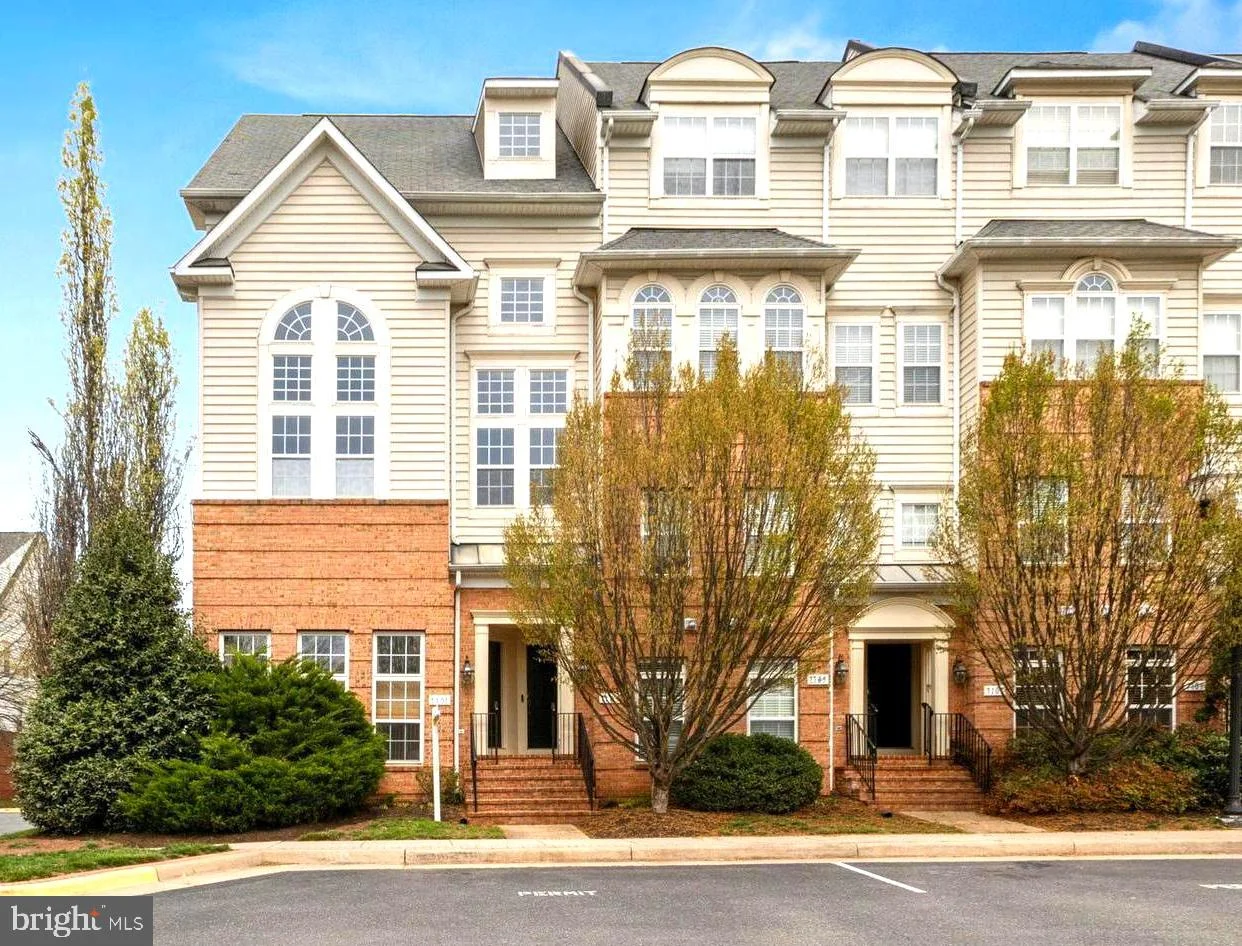 7101 Little Thames Drive Unit 213