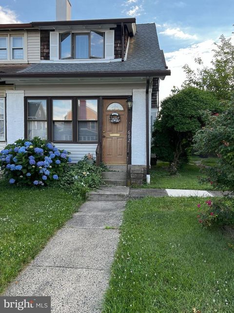 Duplex in Lansdowne PA 662 Rose STREET.jpg