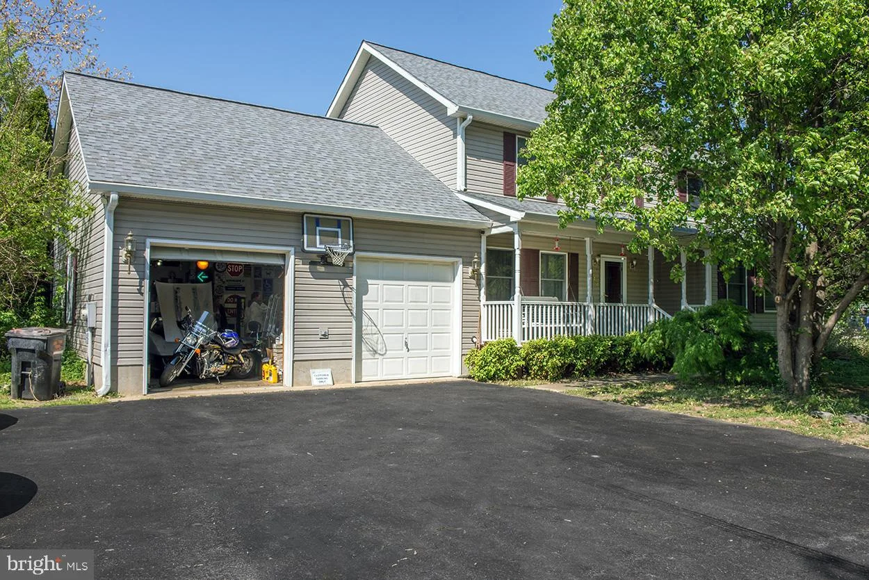 112 Lently Farm Lane