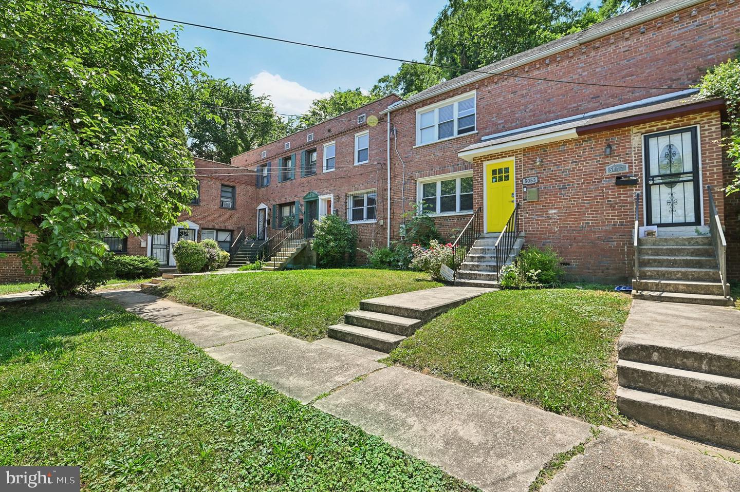 View Washington, DC 20019 townhome